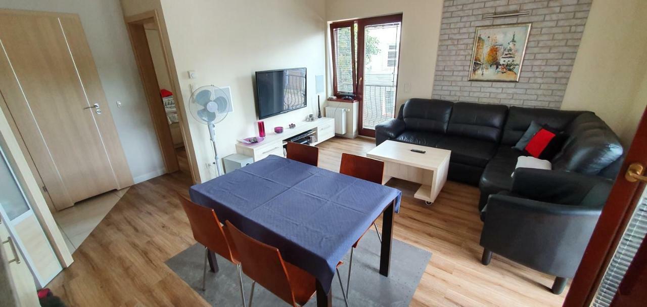 Apartament Eve ギジツコ エクステリア 写真